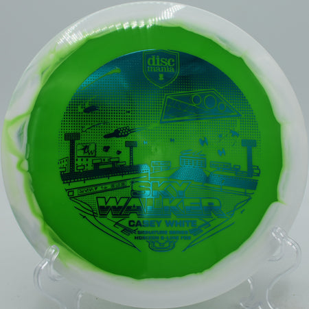 Horizon S-Line FD2 stable fairway driver launched on a straight line at Maple Hill Disc Golf Course in Leicester, Massachusetts