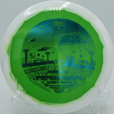 Discmania FD2 Horizon S-Line carving a controlled hyzer at Idlewild Disc Golf Course in Burlington, Kentucky