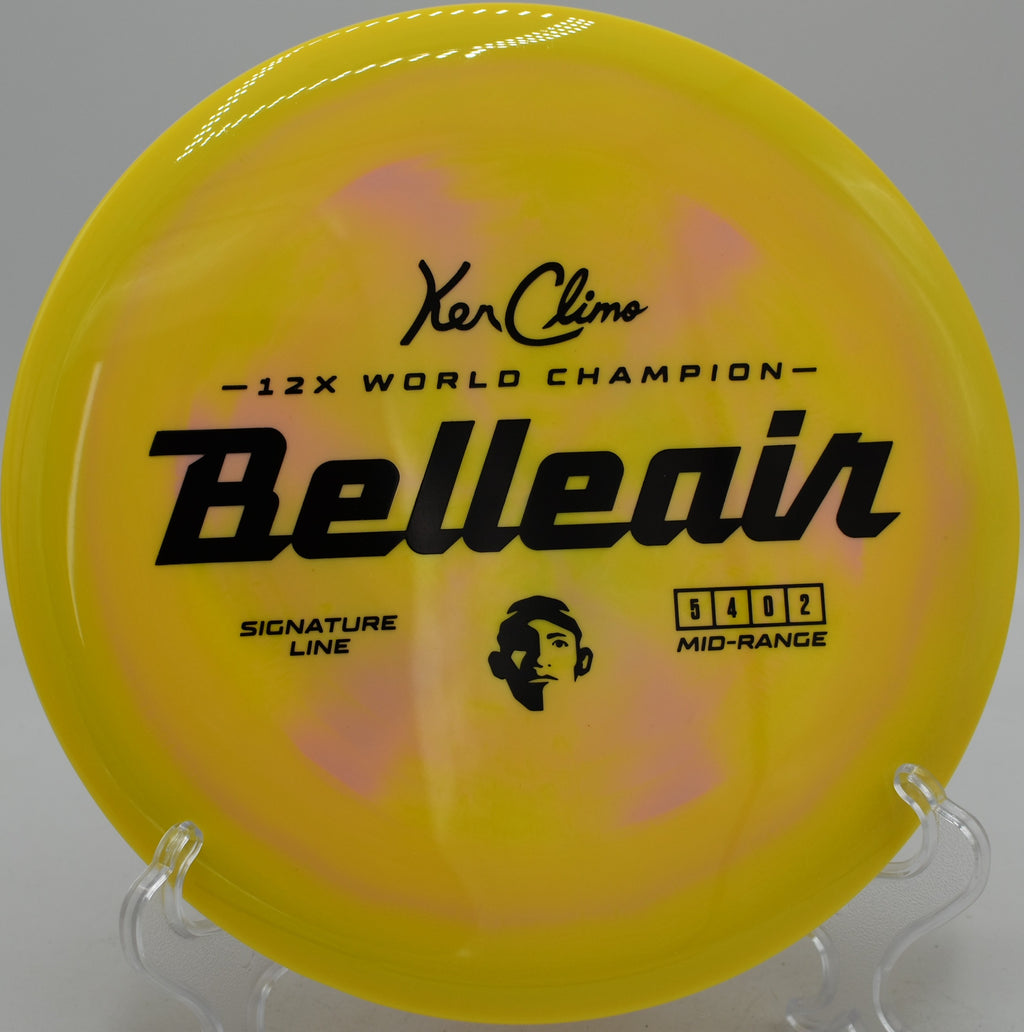 Gateway Belleair in Signature Line plastic carving a glidey hyzer line at North Cove Disc Golf Course in Marion, North Carolina