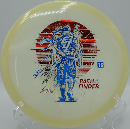 Thought Space Glow Pathfinder Signature Edition flying laser-straight with soft fade at Harmon Hills in Fall Branch, Tennessee