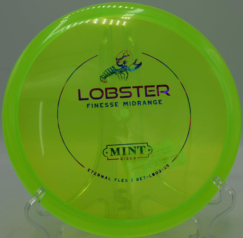 Eternal Flex Lobster carving the line with slow turn at Pier Park in Portland, Oregon