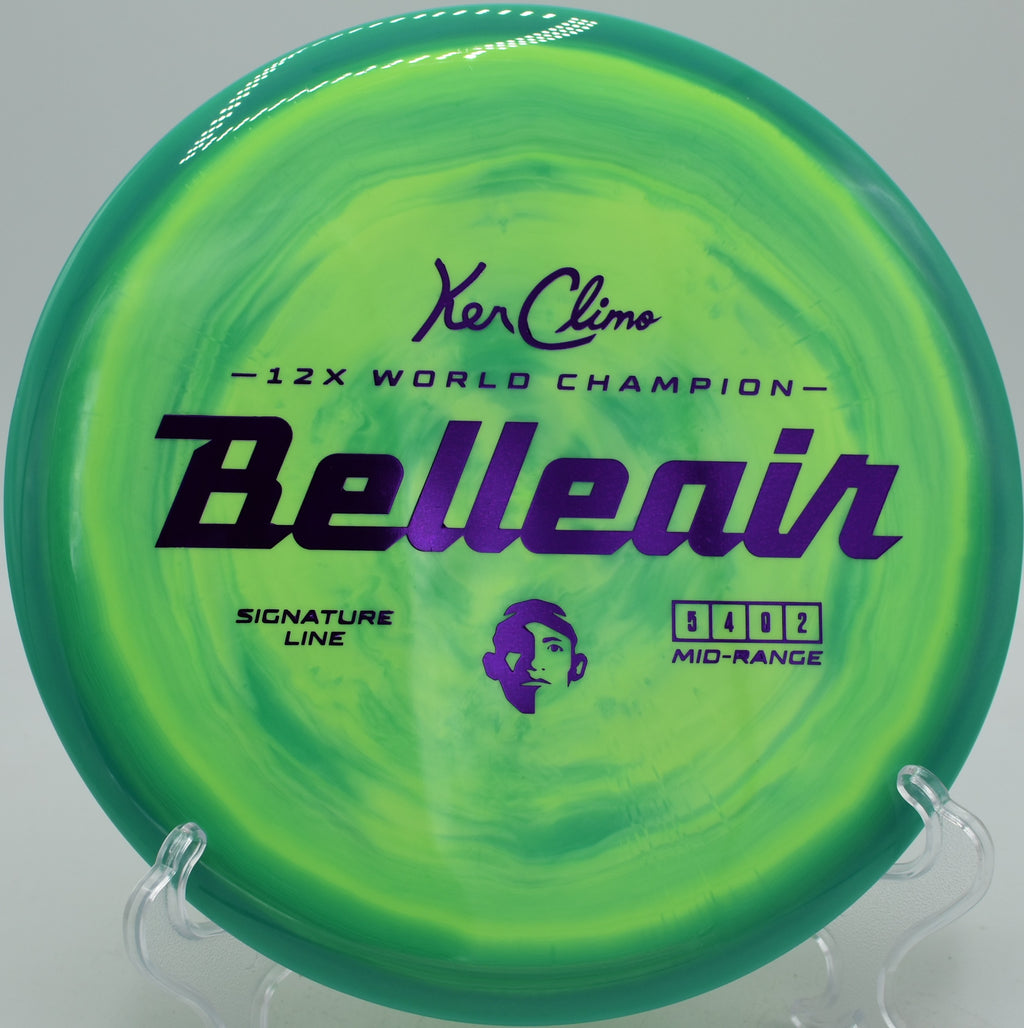 Signature Line Belleair soaring on a glidey straight shot at Idlewild Disc Golf Course in Burlington, Kentucky
