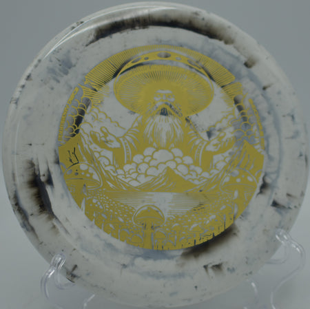 Doomsday Discs Rot Shockwave overstable approach disc delivering explosive fades at Maple Hill Disc Golf Course in Leicester, Massachusetts.