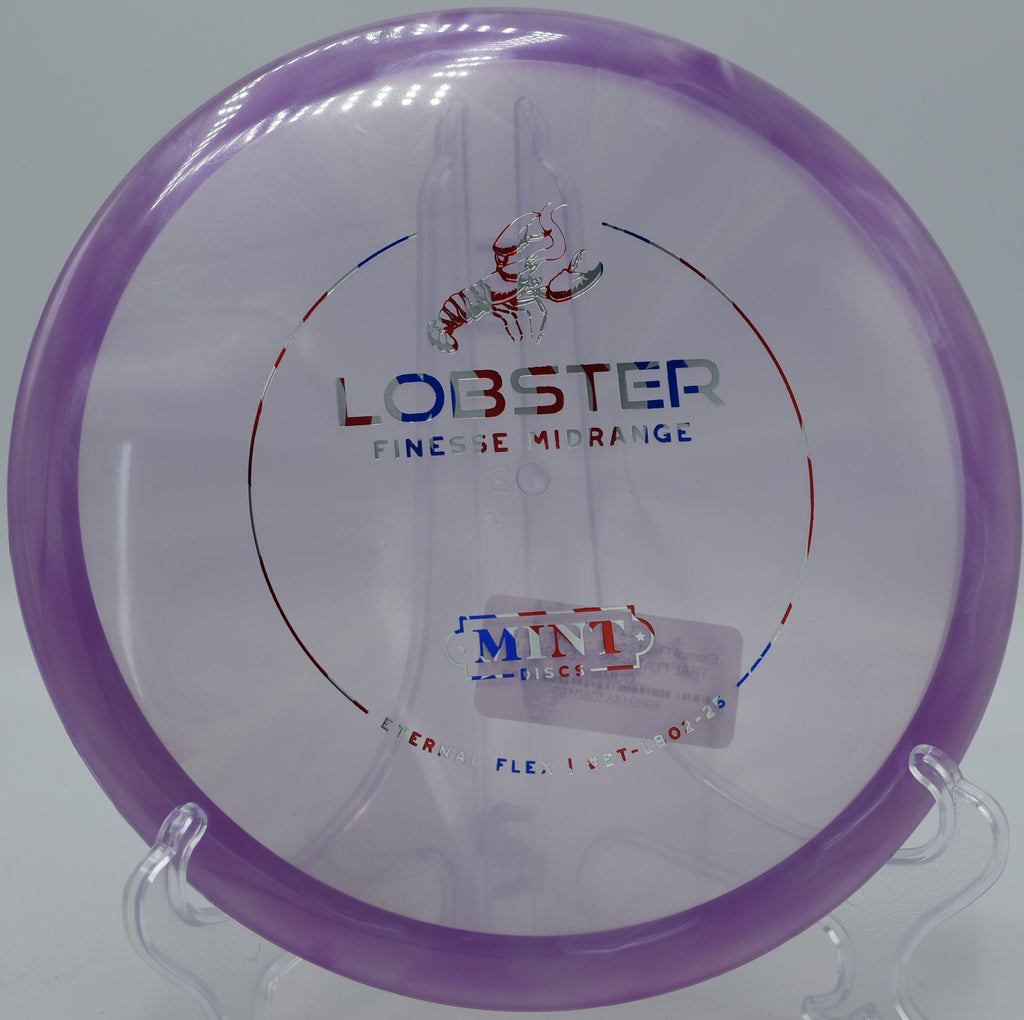 Mint Lobster gliding long tunnel shot at Cedar Hill Park DGC in Nashville, Tennessee