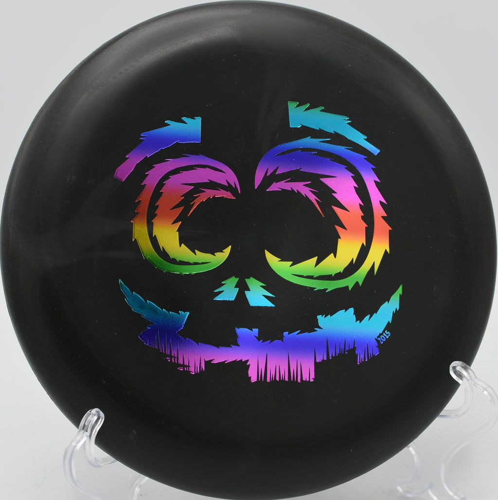 DX Aviar flying dead straight from a circle one release at Water Works Park in Kansas City, Missouri.