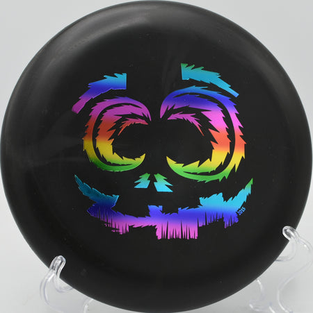 DX Aviar flying dead straight from a circle one release at Water Works Park in Kansas City, Missouri.