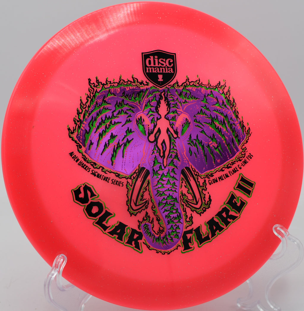 Controlled hyzer with a Solar Flare FD3 at The Canyons at Dellwood Park in Lockport, Illinois.