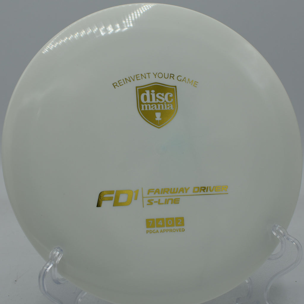 Controlled backhand drive with the S-Line FD1 threading the gap at Vista del Camino in Scottsdale, Arizona.