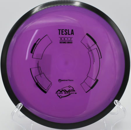 Smooth flex forehands using the Tesla at Lake Marshall’s Leviathan Course in Montross, Virginia.