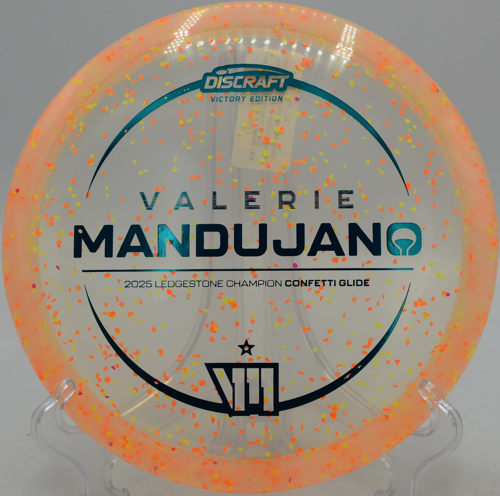 Z Confetti Glide straight tunnel drive at Brewster Ridge Disc Golf Course in Jeffersonville, Vermont