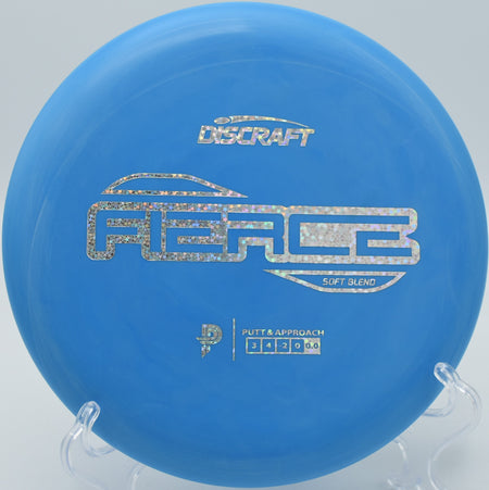 Soft Blend Fierce by Discraft – 3/4/-2/0 flight path, ideal for controlled turnover shots, approach shots, and smooth putting performance.
