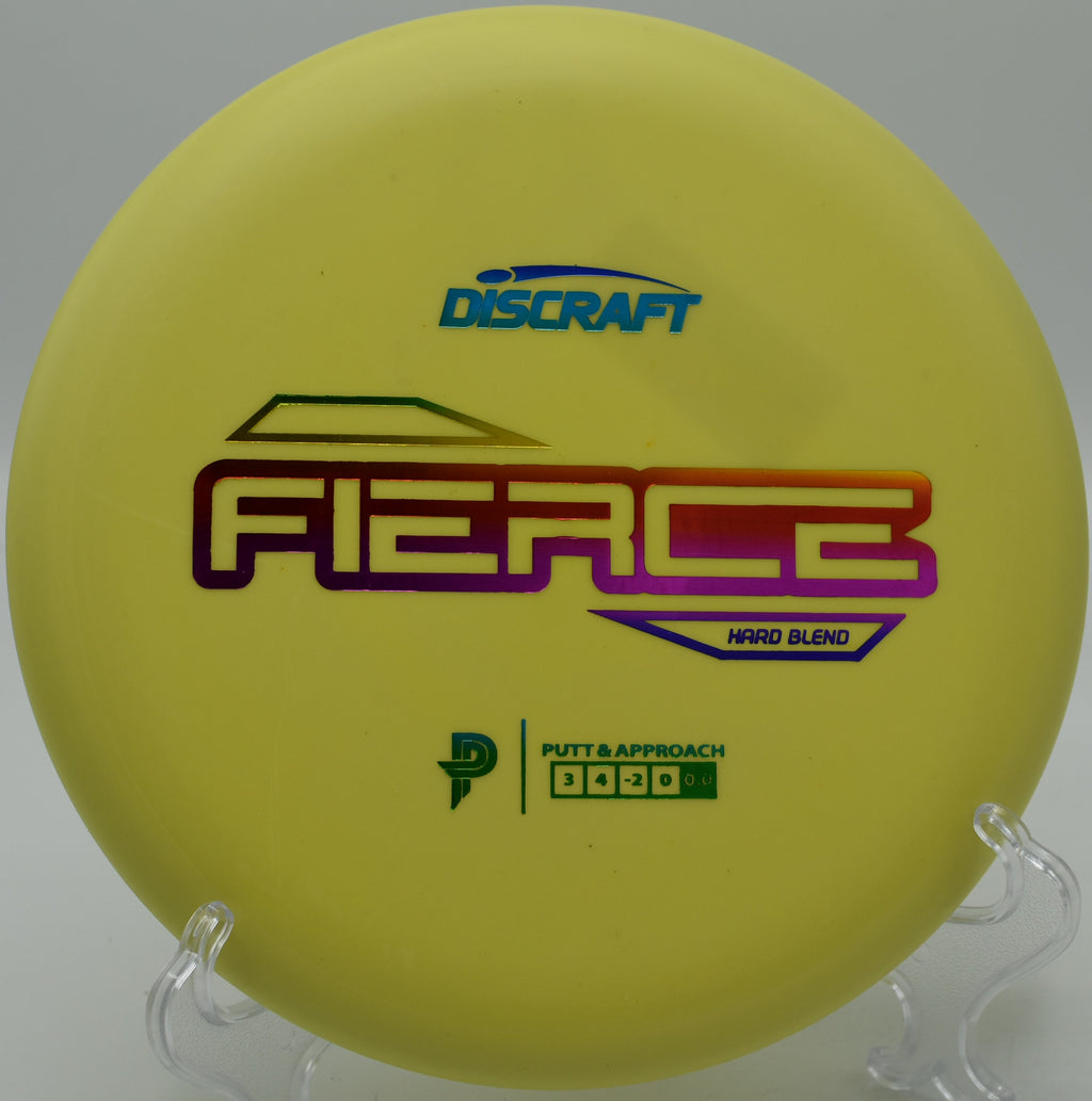 Discraft Hard Blend Fierce – Stable putter with a firm feel, perfect for players seeking consistent putting and reliable approach shots.