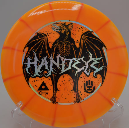 HSCo Bat Link soft fade putt dropping center chains at Hornets Nest Disc Golf Course, Charlotte NC