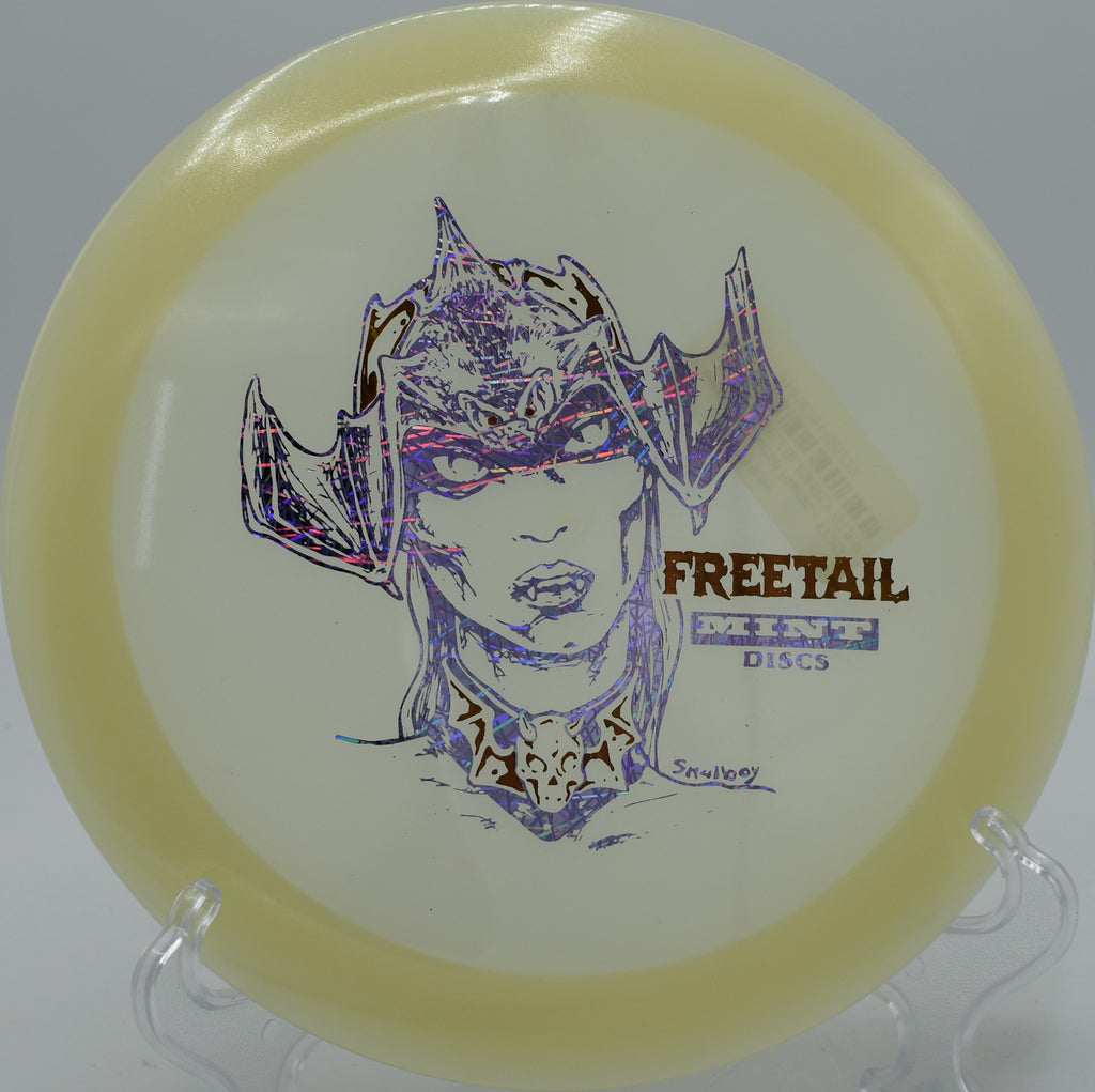 Nocturnal Freetail gliding effortlessly through a gentle breeze on Hole 3 at Whispering Pines Disc Golf Course, Eugene, Oregon.