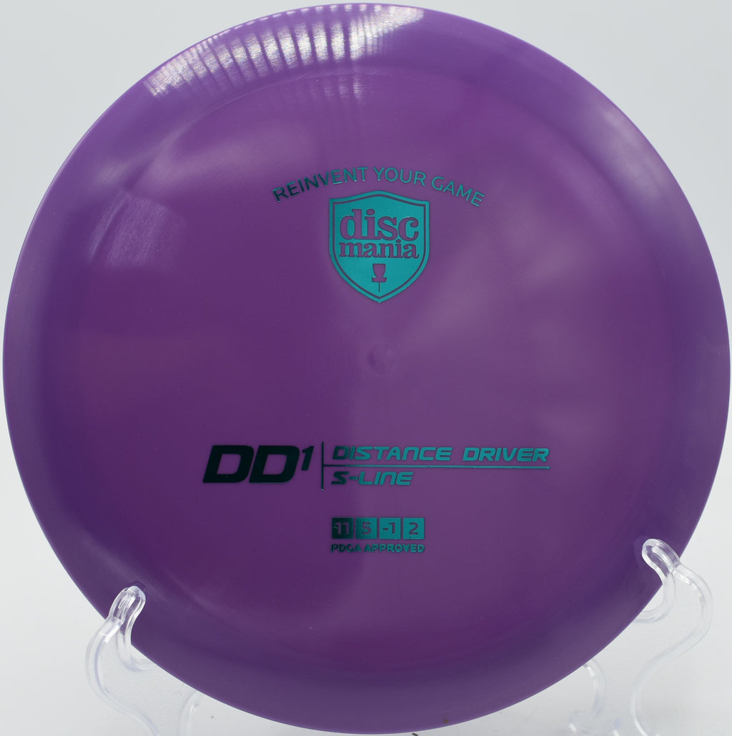 S-Line DD1 – 11/5/-1/2 flight path, ideal for flex shots and controlled long-distance drives at DeLaVeaga Disc Golf Course in Santa Cruz, California.