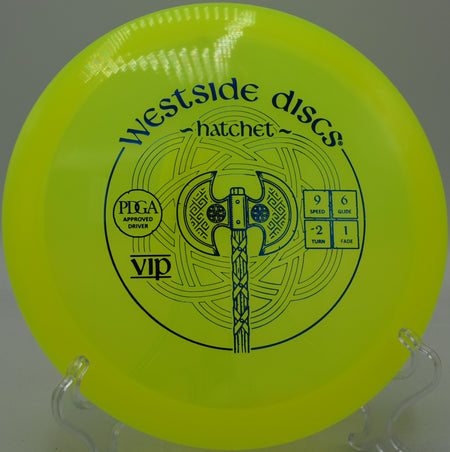 Understable Hatchet carving a long anhyzer at Borderland State Park in Easton, Massachusetts