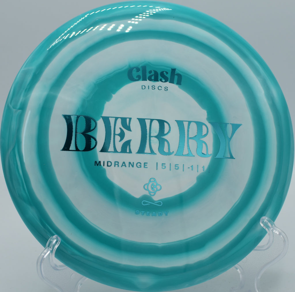 Clash Discs Steady Ring Berry carving a soft anhyzer on Hole 9 at Rock Ridge Disc Golf Course, Pittsboro, North Carolina.