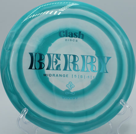 Clash Discs Steady Ring Berry carving a soft anhyzer on Hole 9 at Rock Ridge Disc Golf Course, Pittsboro, North Carolina.