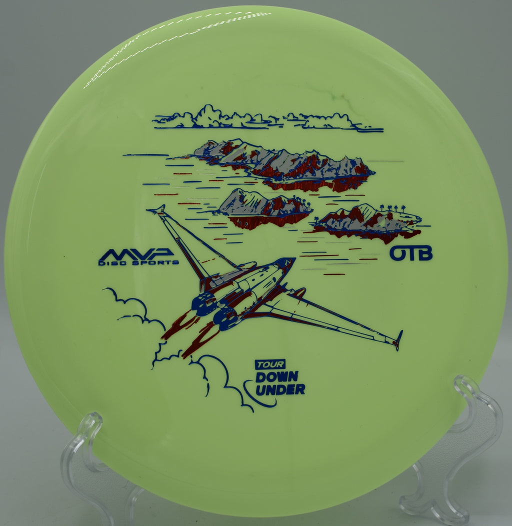 Streamline Neutron Boost fairway driver ripping flat power line at Maple Hill DGC in Leicester, MA