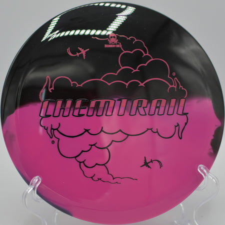 Retina Chemtrail carving a gentle turnover at White Oak Park Disc Golf Course in Dallas, Georgia.