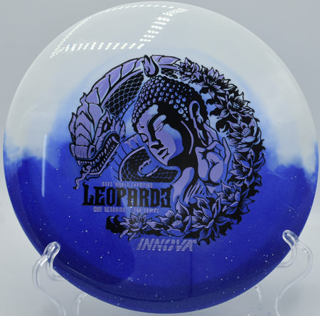 Duo Leopard3 Ohn Scoggins Tour Series fairway driver gliding down a wooded tunnel fairway at Vets Park Disc Golf Course in Arlington, Texas