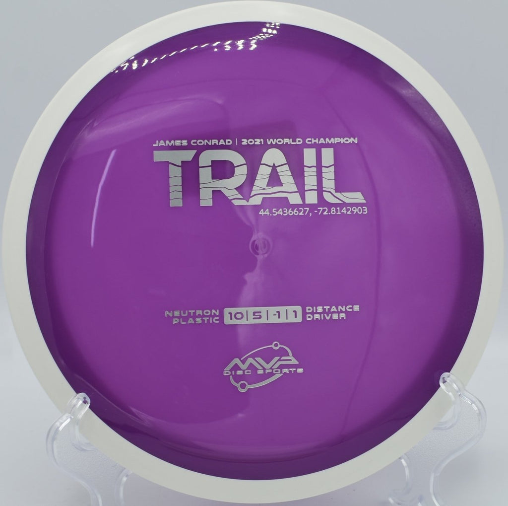 Neutron Trail stable flex shot at Walnut Hollow Disc Golf Course in Cary, Illinois