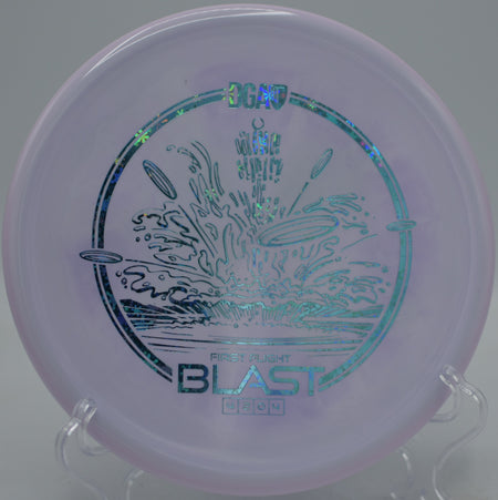 First Flight ProLine Swirl Blast flying overstable into the green at Idlewild Disc Golf Course in Burlington, Kentucky.
