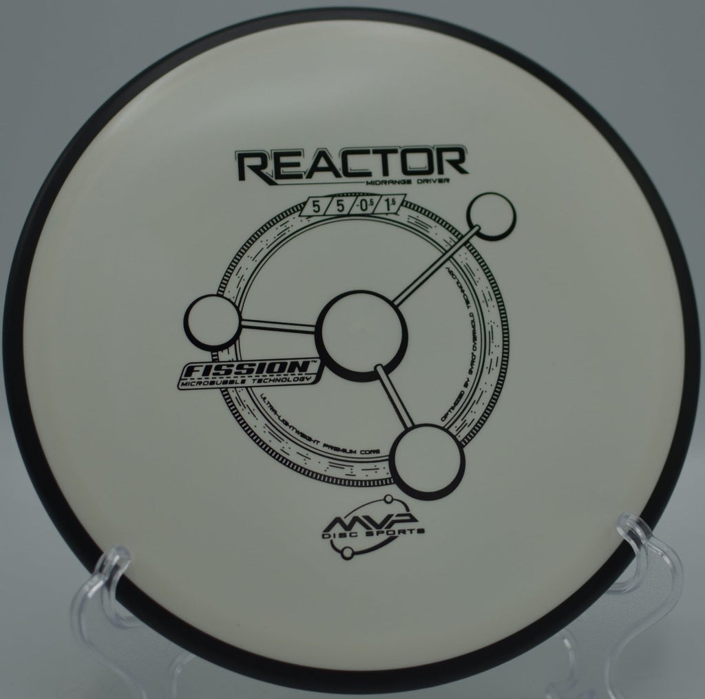 Lightweight MVP Fission Reactor midrange gliding forward with control on a placement shot at Milo McIver State Park in Estacada, Oregon