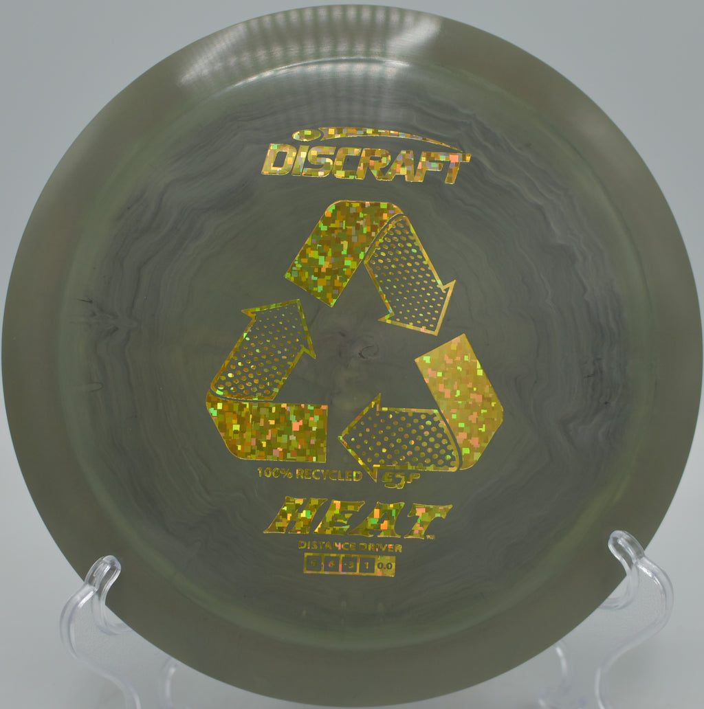 ESP Recycled Heat released flat and gliding with high speed at Buffalo Ridge Disc Golf Course in Phoenix, Arizona.