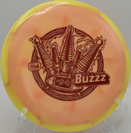 Big Z Swirl Buzzz 8 Hole disc thrown in Oregon with nationwide shipping for glide focused midrange shots