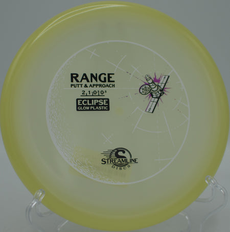 Eclipse Glow Range flying true with no fade at Smugglers’ Notch Disc Golf Center in Jeffersonville, Vermont.