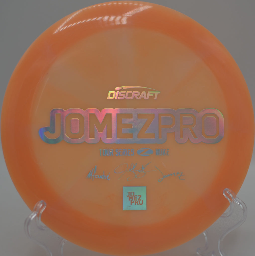 2020 JomezPro Z-Swirl Nuke ripping on a full-power flex line at Fountain Hills Disc Golf Course in Fountain Hills, Arizona, highlighting its glide and high-speed stability.

