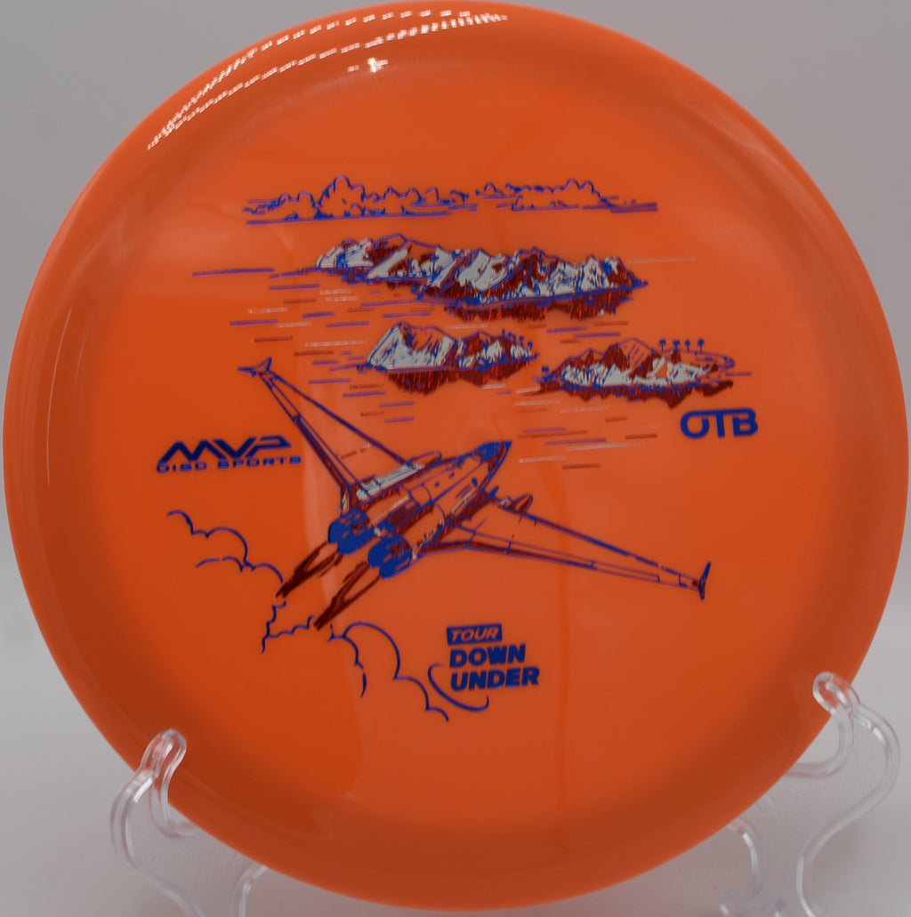 Streamline Neutron Boost controlled tee shot resisting turn at Northwood Black DGC in Morton, IL