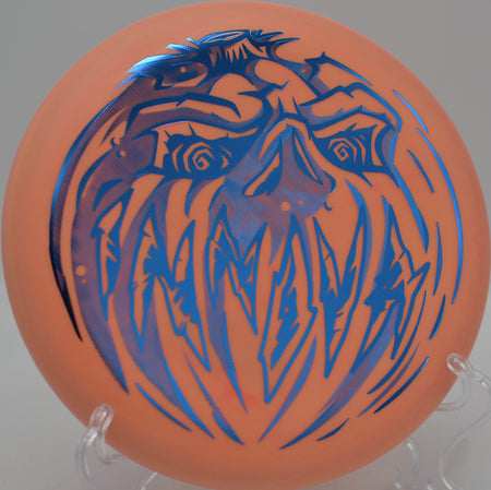 Innova Halloween Nexus Proto Glow Aviar launched on a short hyzer approach at Morley Field Disc Golf Course in San Diego, California.