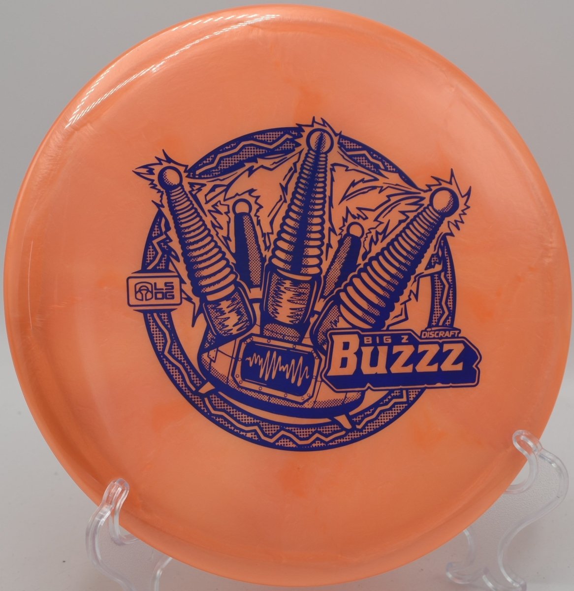 Big Z Swirl Buzzz 8 Hole disc dominating fairways in Montana with nationwide shipping for straight tunnel shots