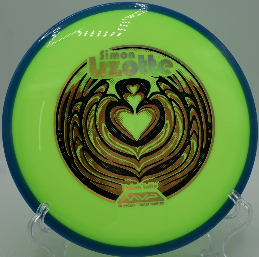 Simon Lizotte Neutron Bokeh crushing distance at Belton Lake Disc Golf Course in Belton, Texas