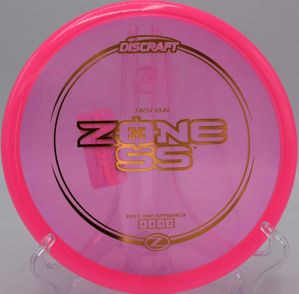 Discraft Z Zone SS landing under elevated basket at Horseshoe Canyon Ranch in Jasper, AR