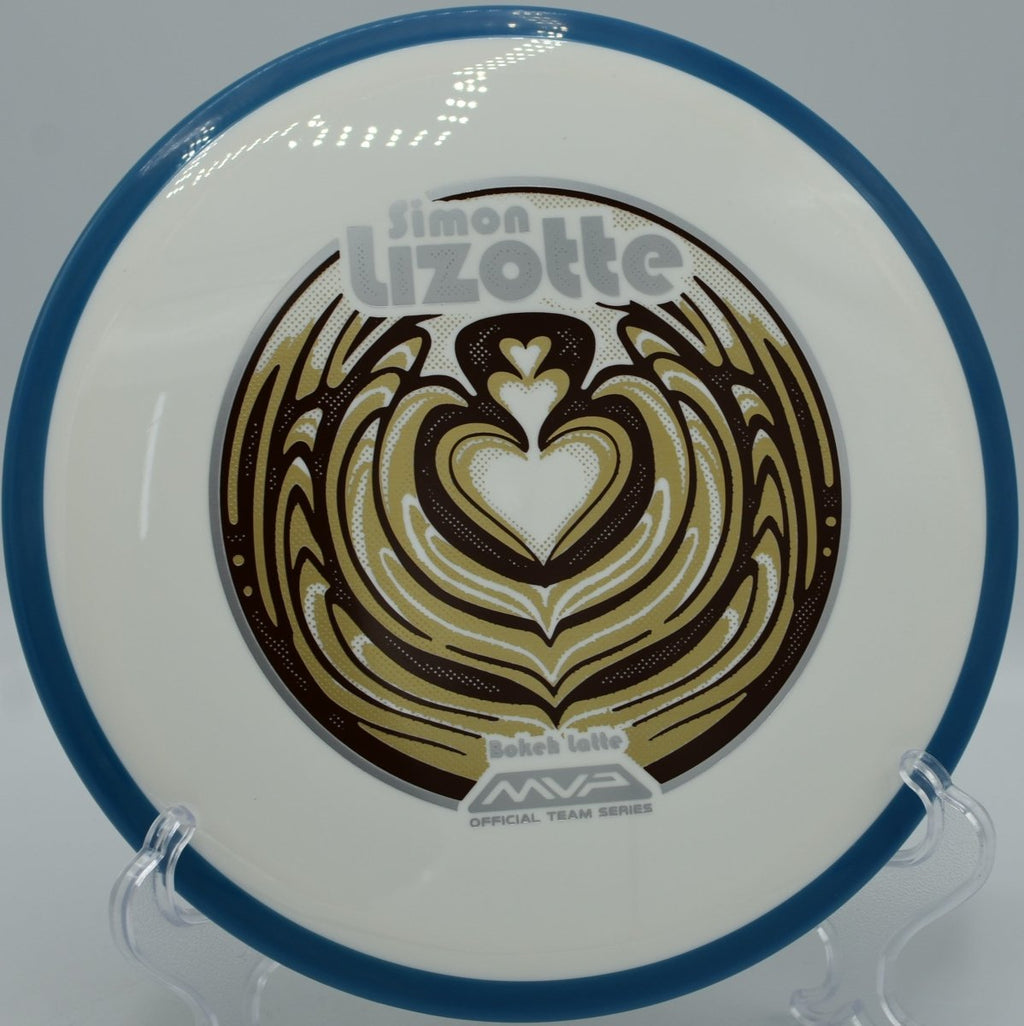 Simon Lizotte Neutron Bokeh penetrating drive at Armco Park Disc Golf Course in Lebanon, Ohio