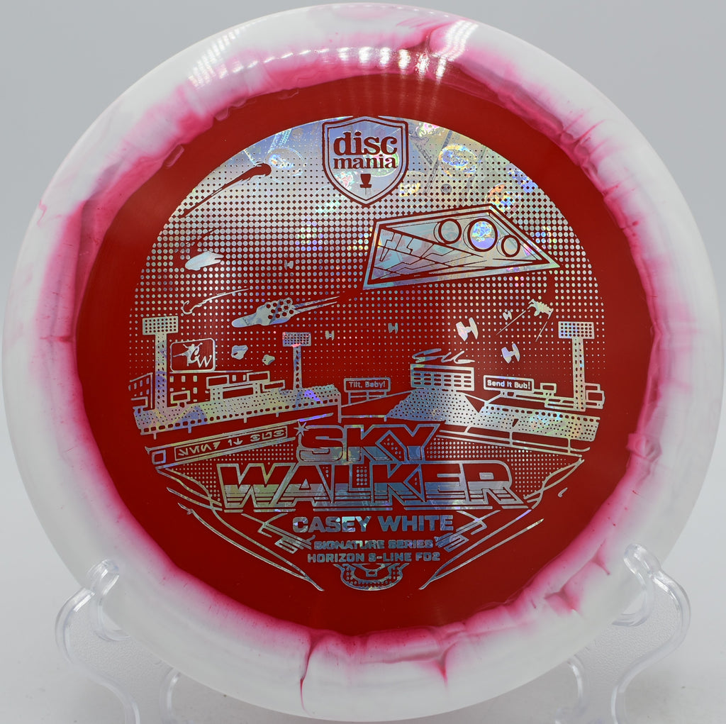Horizon FD2 dual-color plastic flying steady at Fountain Hills Disc Golf Park in Fountain Hills, Arizona