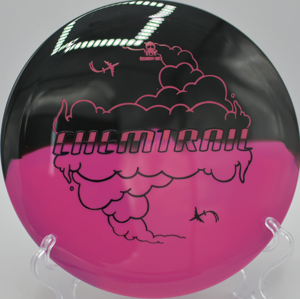 Retina Chemtrail hyzer-flipping into a long straight line at Fort Buenaventura Disc Golf Course in Ogden, Utah.