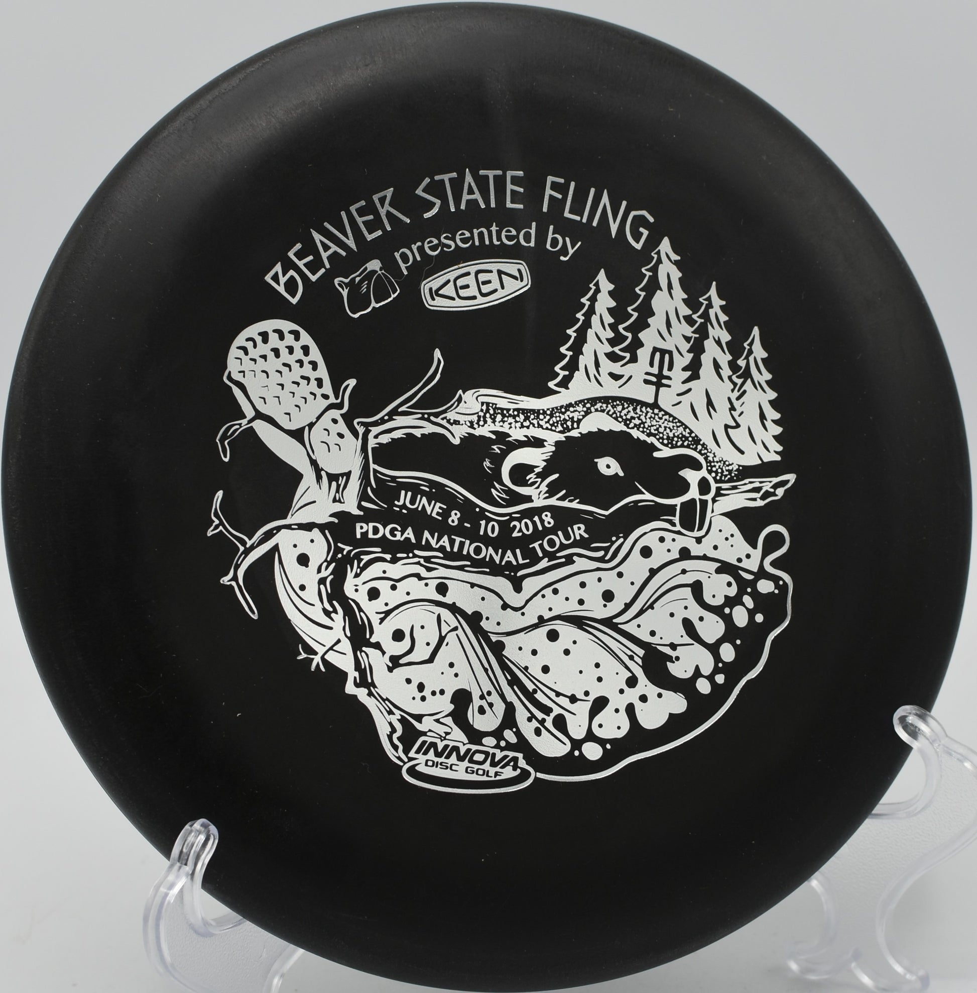 KC Pro Aviar lined up for a putt at Hornet’s Nest Disc Golf Course in Charlotte, North Carolina, known for its technical greens.

