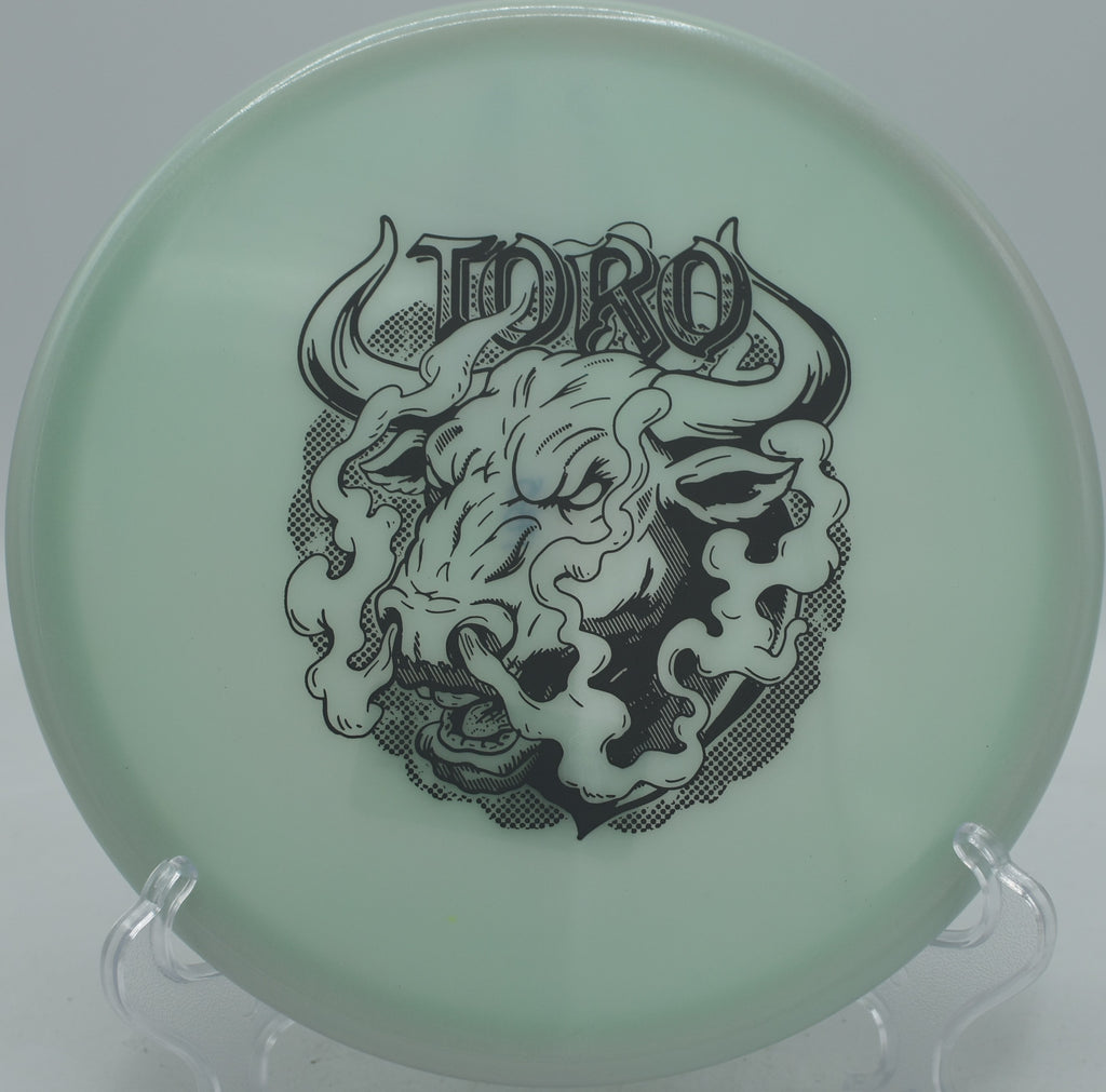 Innova Classic Glow Champion Toro Artist’s Corner reliable approach disc shredding flex lines at Harry Myers Disc Golf Course in Rockwall, Texas.