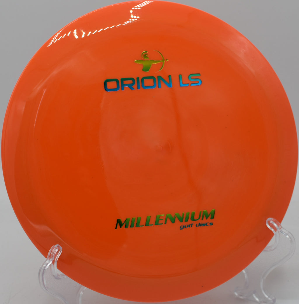 Controlled fairway drive with the Orion LS landing near the basket at DeLaveaga DGC in Santa Cruz, California.

