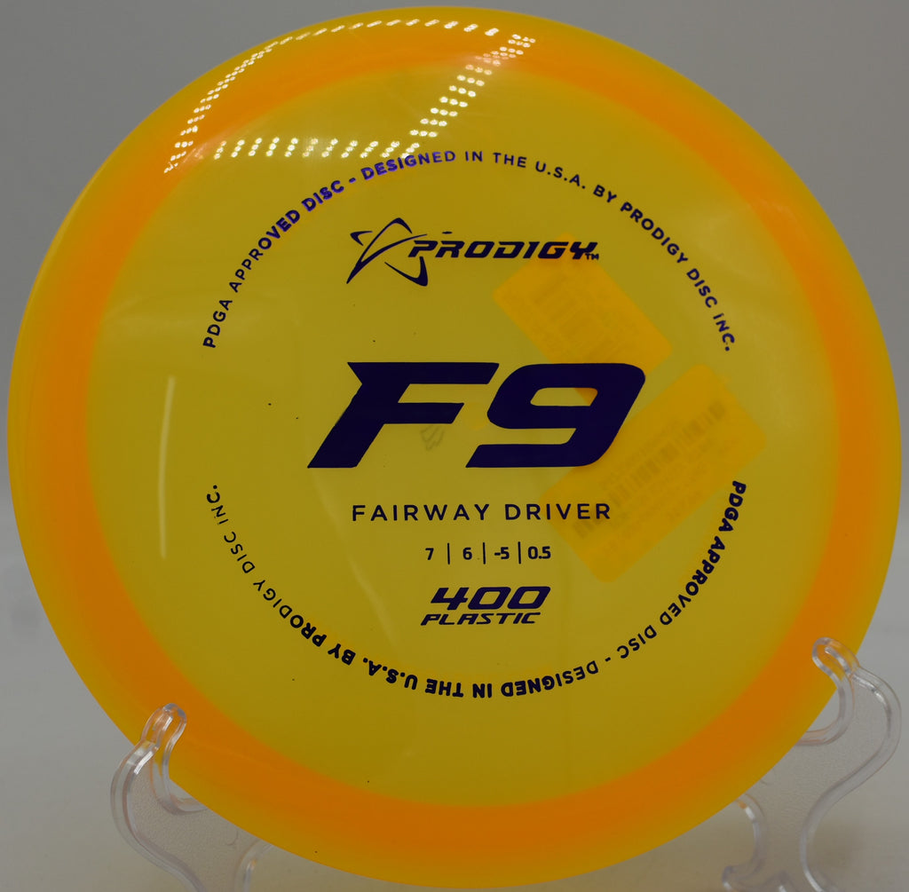 Prodigy F9 400 drifting right on a slow, gliding anhyzer at Lemon Lake Gold Course in Crown Point, Indiana.