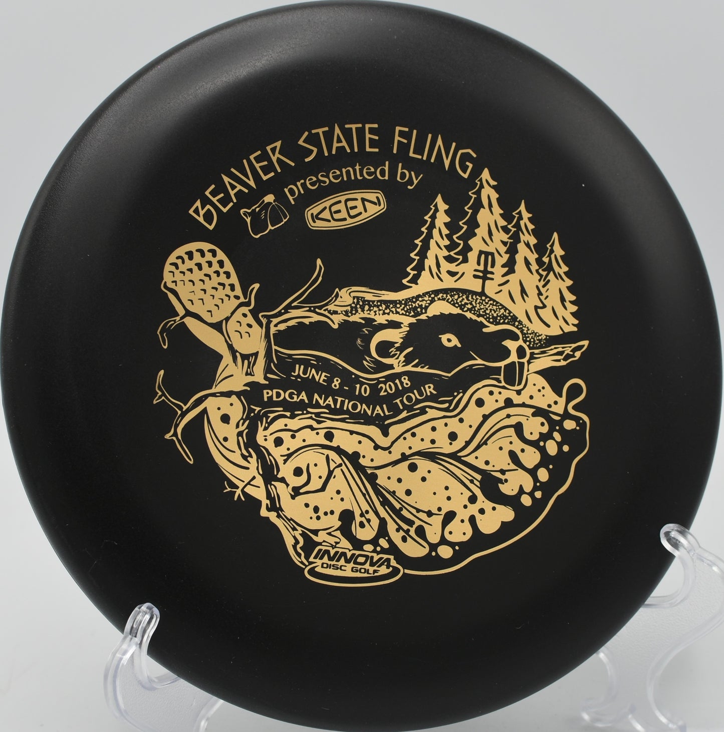 KC Pro Aviar floating toward the chains at Milo McIver State Park Disc Golf Course in Estacada, Oregon.


