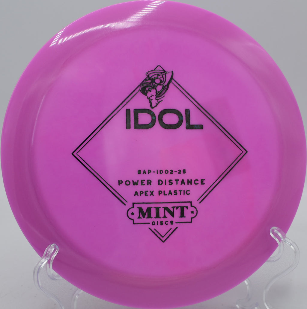 Apex Idol distance driver carving a long turnover shot at Northwood Black in Morton, Illinois