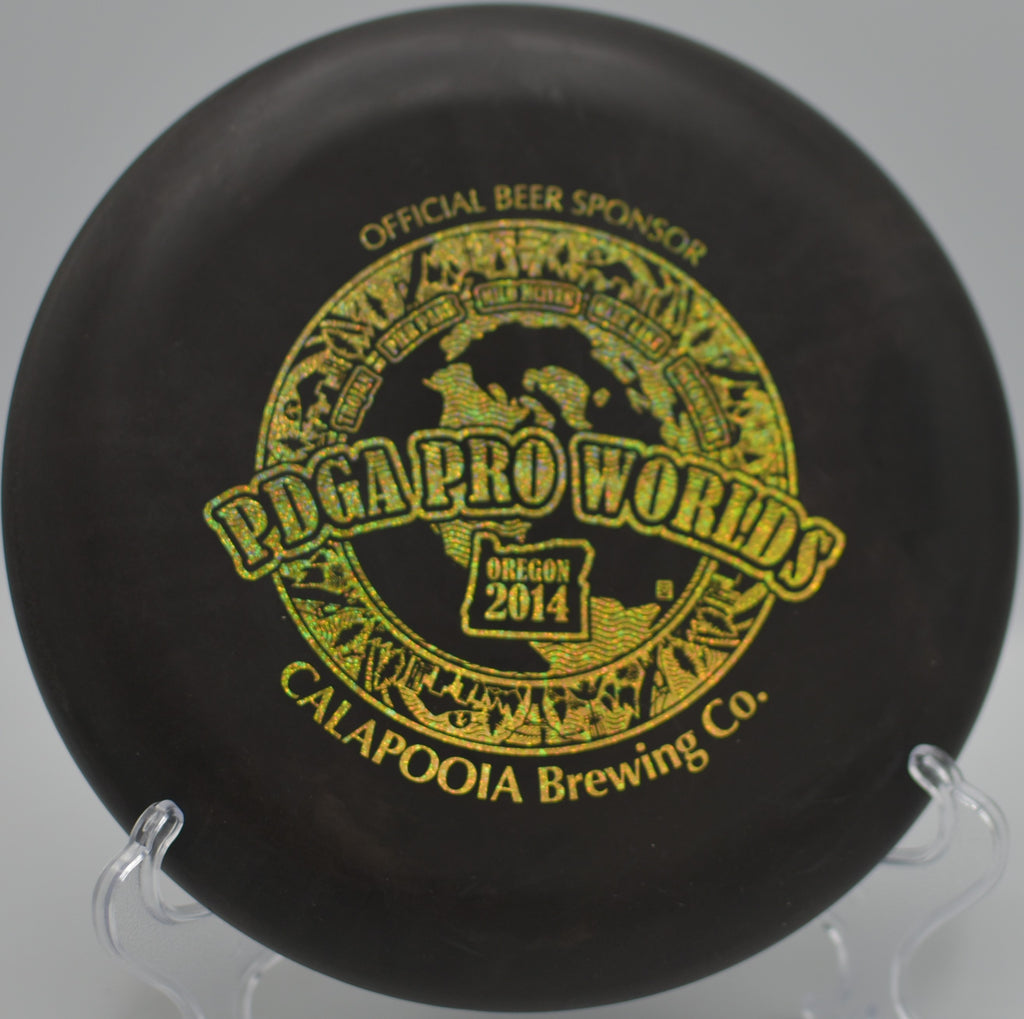 Black DX Aviar floating on a smooth line at Eagles Crossing Disc Golf Course in Hawk Point, Missouri.