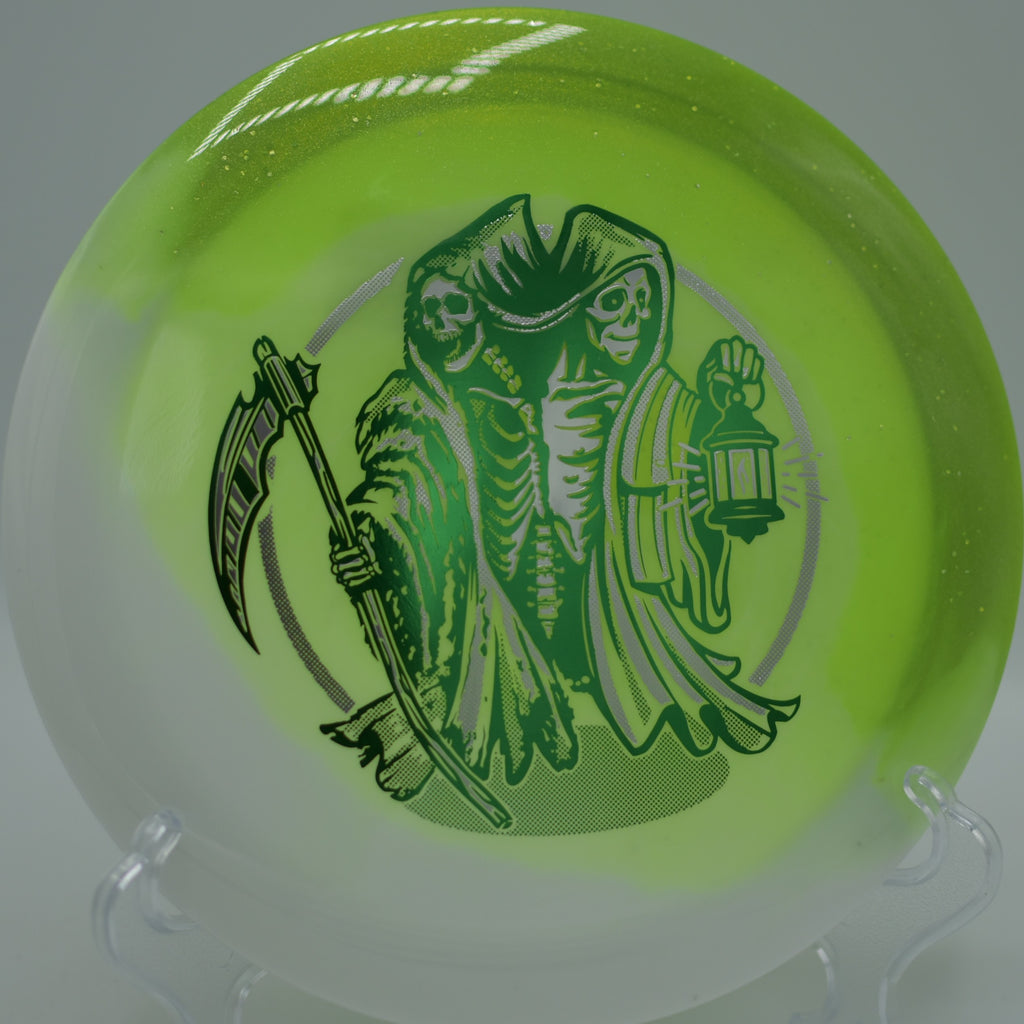 Innova Duo Wraith displayed on the open fairway at Tylersville DGC in Tylersville, PA, perfect for hyzer-flip distance lines.