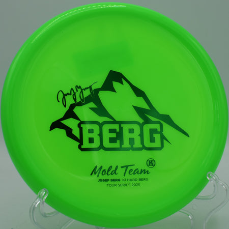 Firm K1 Hard Berg fading softly toward the pin at Flip City Disc Golf Park in Shelby, Michigan, perfect for upshots that don’t skip past.

