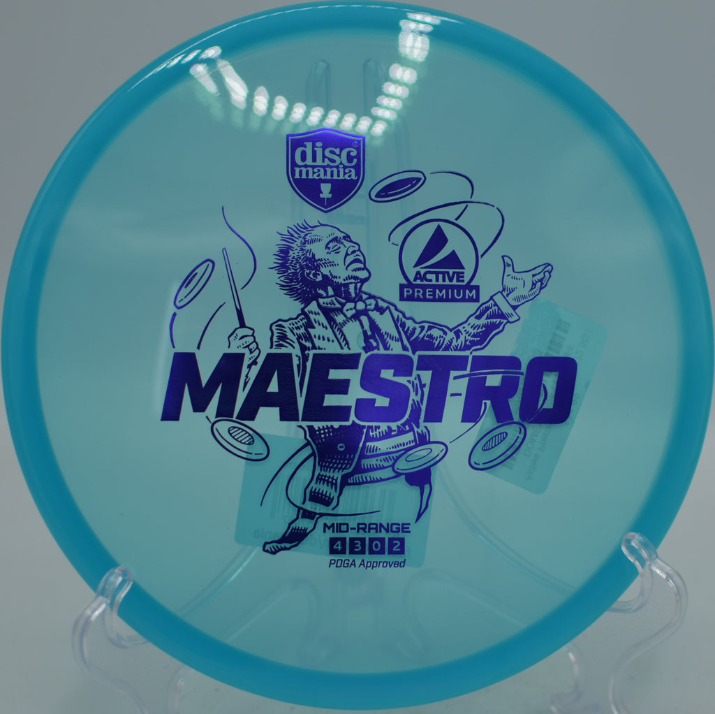 Controlled approach with the Active Premium Maestro at Hornets Nest Disc Golf Course in Charlotte, North Carolina.
